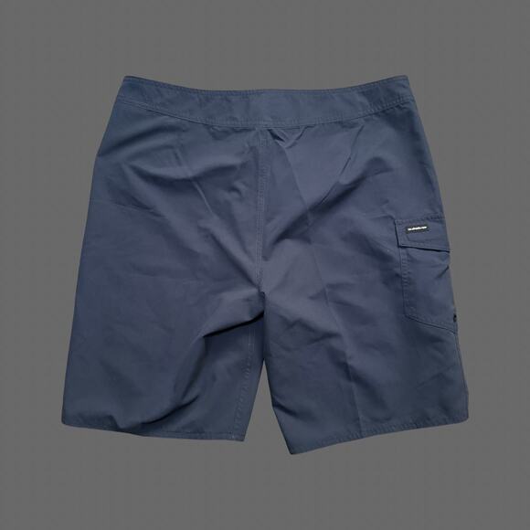 Quiksilver Everyday Solid 20" Board Shorts Navy Size 32 NWT - Picture 7 of 8